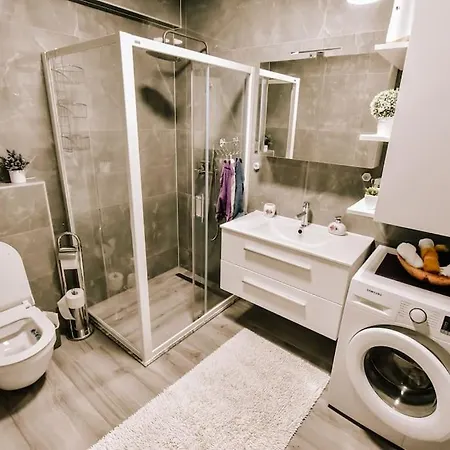 Emadora Apartment Trogir