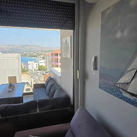 Apartment Emadora *